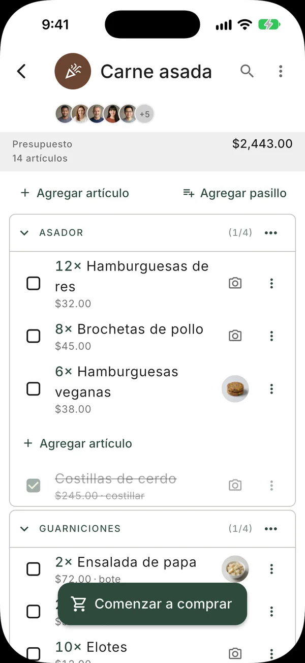 Una lista compartida con varias personas, mostrando a todos los que pueden agregar cosas